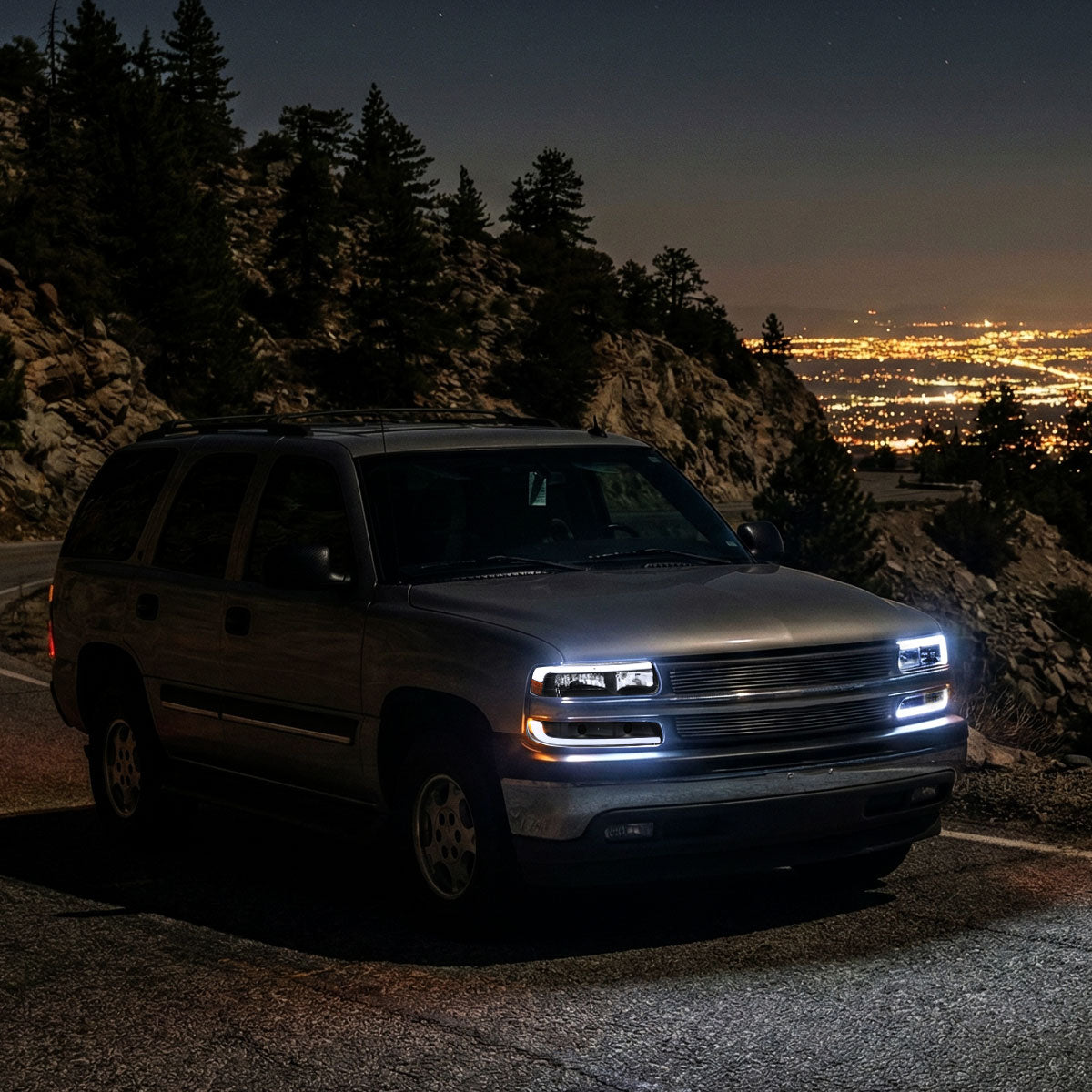 1999-2002 Chevrolet Silverado / 2000-2006 Tahoe / Suburban LED Bar Factory Style Headlights w/ Bumper Light Assembly (Matte Black Housing / Clear Lens)
