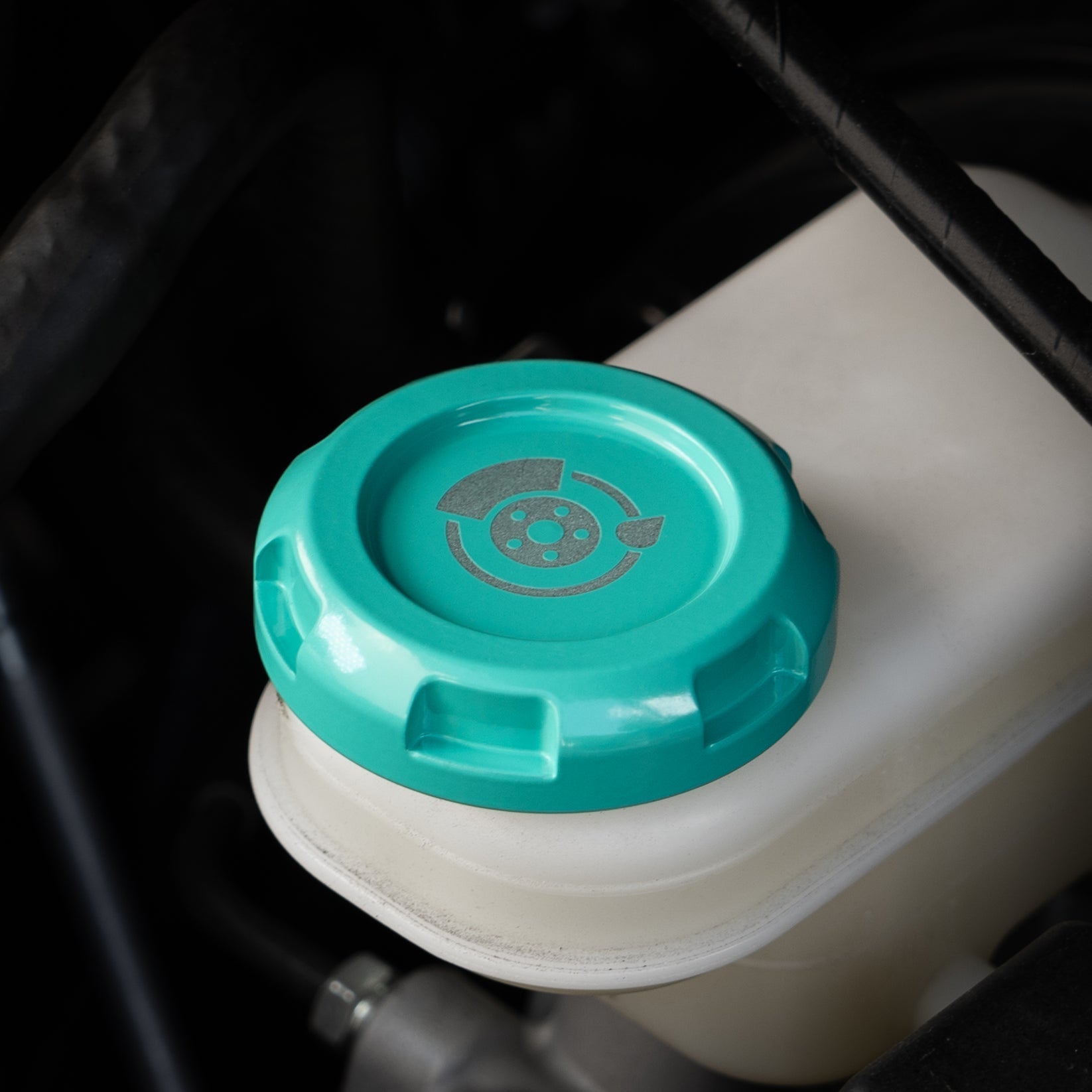 Billetworkz Brake Fluid Cap Engraved Zero Series Hyper Teal Subaru WRX 02-25 / STI 04-21 | BW-EBCZ-SUB-BRK-HYTL-E