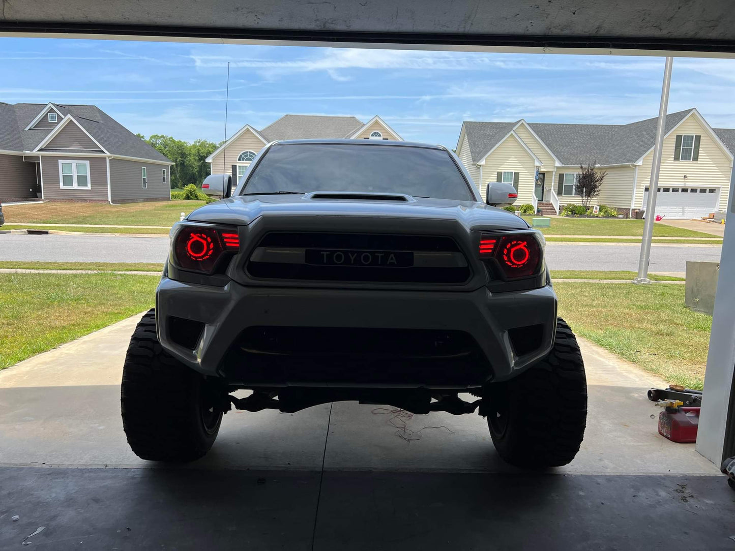 Angry Eye RGB halos - Includes controller with DRL and Turn Signal Inputs
