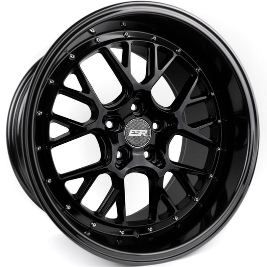 ESR Wheels CS11 Gloss Black 18x8.5 | 5x108 (88551430 CS11GBLK 5X108)