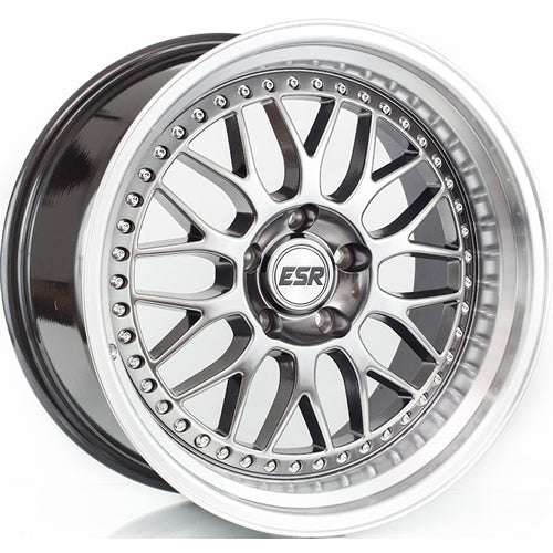 ESR Wheels SR01 Hypersilver w/ Machined Lip 19x9.5 | 5x115 (99551435 SR01HS-ML 5X115)